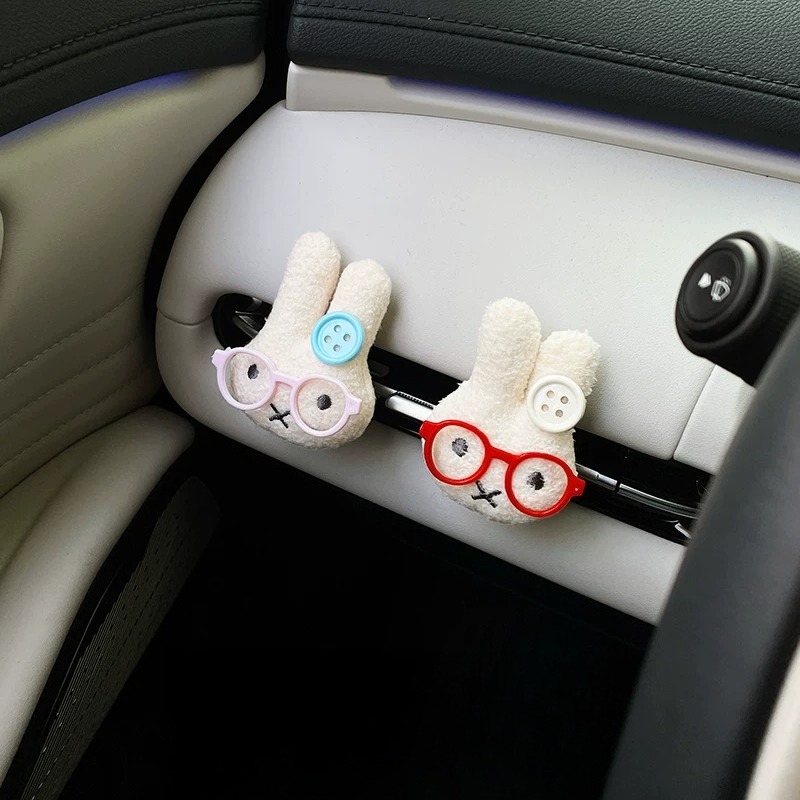 Cute Rabbit with Glasses Car A - Car Vent Diffuser 评论和价格